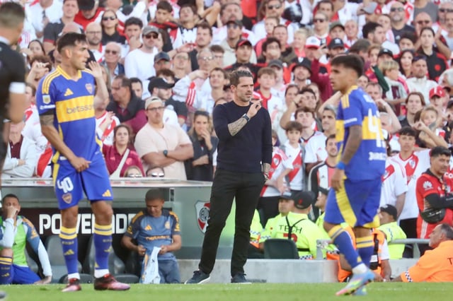 Fernando Gago, otra vez cuestionado en el mundo Boca luego de perder con River