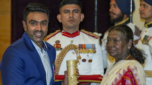 New Delhi: President Droupadi Murmu confers the Padma Shri on cricketer Ravichandran Ashwin in the field of Sports during the Civil Investiture Ceremony-I at Rashtrapati Bhavan, in New Delhi.