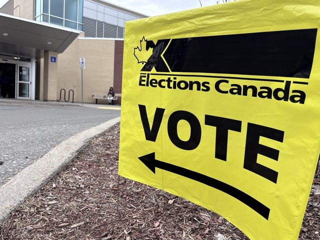An Elections Canada sign.