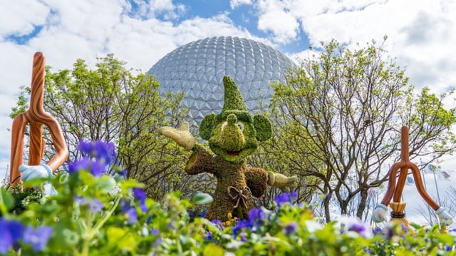 A fire has broken out at EPCOT, a theme park within the Walt Disney World Resort in Bay Lake, Florida.