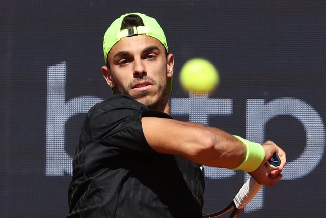 Francisco Cerúndolo superó dos rondas para llegar a los octavos de final del Masters 1000 de Madrid