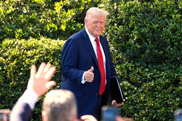 El presidente Donald Trump en la ceremonia para recibir a los Philadelphia Eagles en la Casa Blanca en Washington el 28 de abril del 2025.  (AP foto/Alex Brandon)