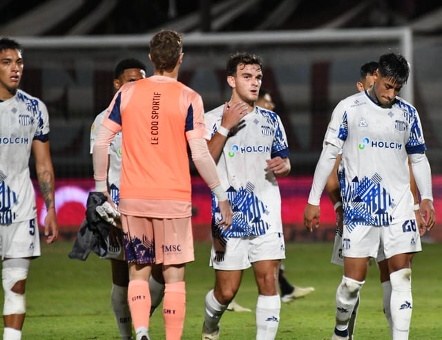 Talleres en su partido ante Platense. (Fotobaires).