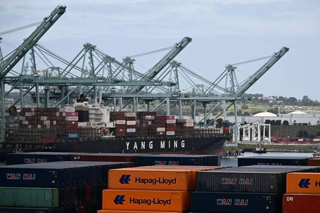 Analysts expect US GDP figures to show a marked slowdown in growth for the first quarter of the year, spurred by rising imports ahead of the introduction of sweeping tariffs by President Donald Trump