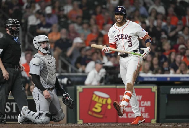 Houston Astros Jeremy Peña (3) reacts after striking out against Detroit Tigers starting pitcher Reese Olson in the sixth inning of a MLB baseball game at Daikin Park in Houston, Tuesday, April 29, 2025.