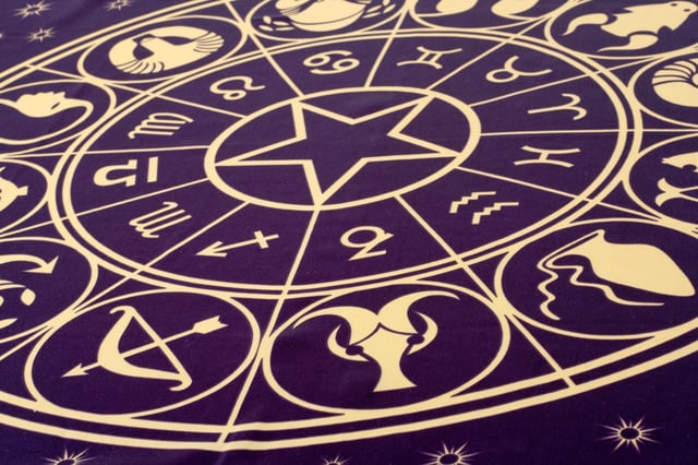 Horoskop heute: Hier gibt's täglich kostenlos den Blick in die Sterne.
