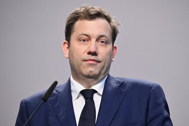Co-leader of the Social Democratic party (SPD) Lars Klingbeil looks on during a press conference with Germany's chancellor-in-waiting and leader of the Christian Democratic Union party (CDU) Friedrich Merz, Christian Social Union (CSU) leader and Bavarian Premier Markus Soeder, after reaching an agreement on their coalition government in Berlin, Germany, April 9, 2025. REUTERS/Annegret Hilse/File Photo