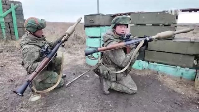 Video shared by the Kremlin shows North Korean troops being trained by Russia in the battlefield