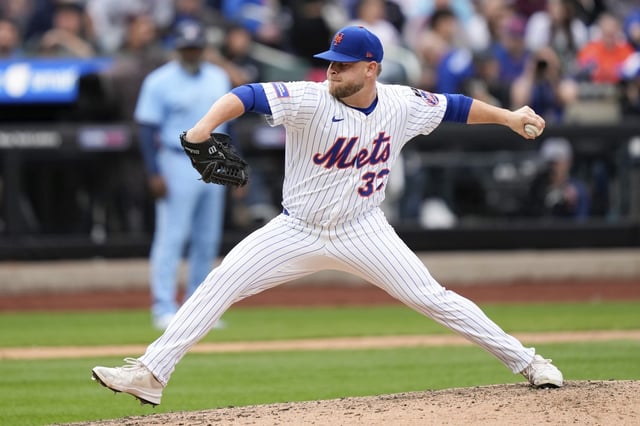 Mets&#39; A.J. Minter is undergoing more testing on his injured lat.