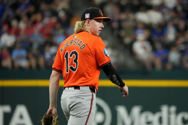 Orioles-Rangers-Baseball-15