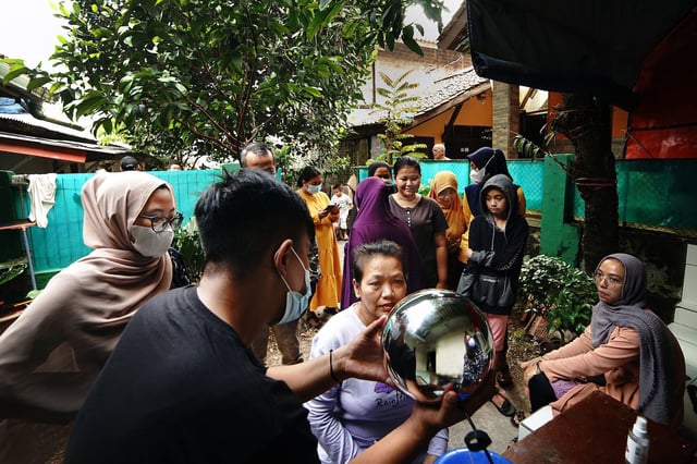 The Orb in Indonesia (Worldcoin)