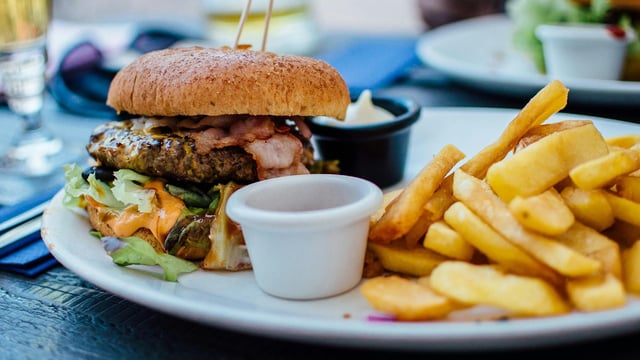 High consumption of ultra-processed foods has been associated with 32 different diseases.