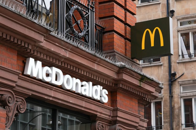 A view of the McDonald's logo in London, Britain July 27, 2022. REUTERS/Maja Smiejkowska