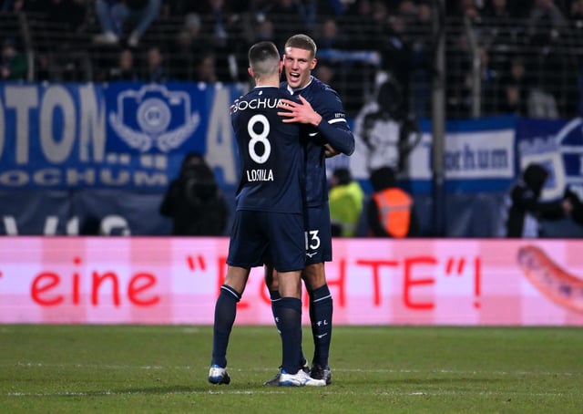 Anthony Losilla (l.) und Ex-St. Pauli-Profi Jakov Medic müssen gegen Heidenheim gewinnen.