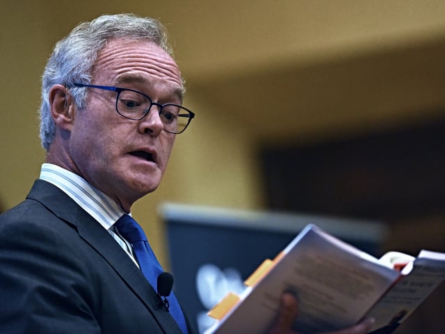 WINTER PARK, UNITED STATES - 2019/10/29: CBS News journalist and author Scott Pelley reads from his 2019 book, Truth Worth Telling: A Reporter's Search for Meaning in the Stories of Our Times, during a speaking event at Rollins College. (Photo by Paul Hennessy/SOPA Images/LightRocket via Getty Images)