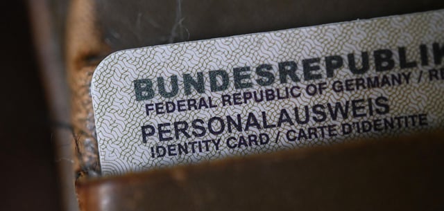 Egal, ob Personalausweis oder Reisepass – der Aufwand, die Dokumente zu beantragen, ist hoch