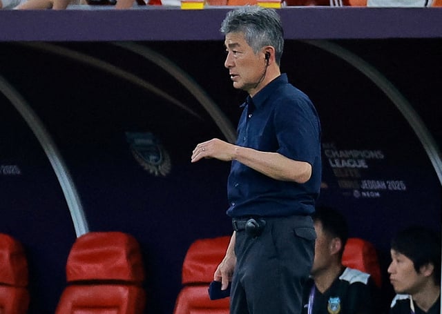Soccer Football - Asian Champions League - Semi Final - Al Nassr v Kawasaki Frontale - King Abdullah Sports City, Jeddah, Saudi Arabia - April 30, 2025  Kawasaki Frontale coach Shigetoshi Hasebe REUTERS/Stringer/File Photo