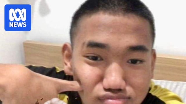 Selfie of 16-year-old Pasawm Lyhym.