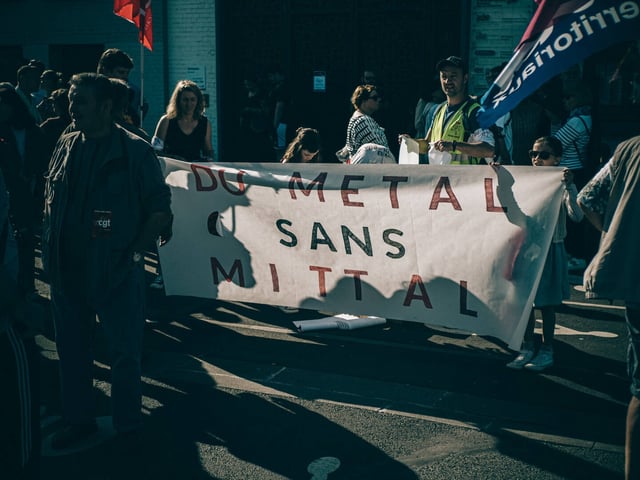 Le 1er mai, dans le cortège de la manifestation de la fête du travail, à Dunkerque.