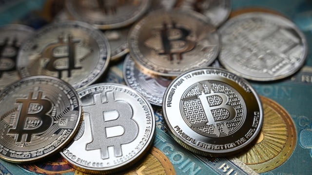 The FCA says it wants to “drive sustainable, long-term growth” for the industry around cryptocurrencies, such as bitcoin, in the UK