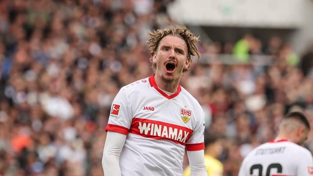 Nick Woltemade feiert sein Tor zum 1:0 für den VfB Stuttgart