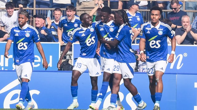 Ligue 1: Strasbourg s'impose face au PSG et se rapproche de la Ligue des champions