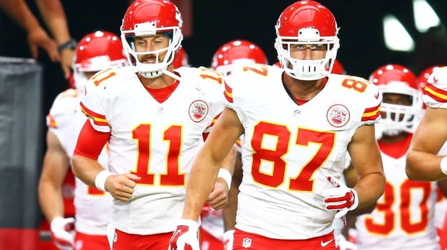 Kansas City Chiefs TE Travis Kelce (87) and QB Alex Smith (11) against the Arizona Cardinals during a preseason game. Mark J. Rebilas-Imagn Images