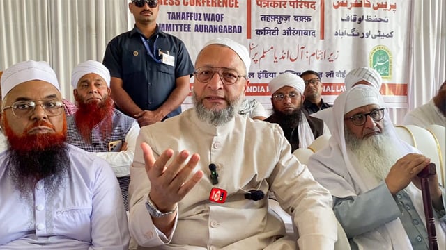Chhatrapati Sambhajinagar, Apr 28 (ANI): All India Majlis-e-Ittehadul Muslimeen (AIMIM) MP Asaduddin Owaisi addresses a press conference, in Chhatrapati Sambhajinagar on Monday. (ANI Photo)