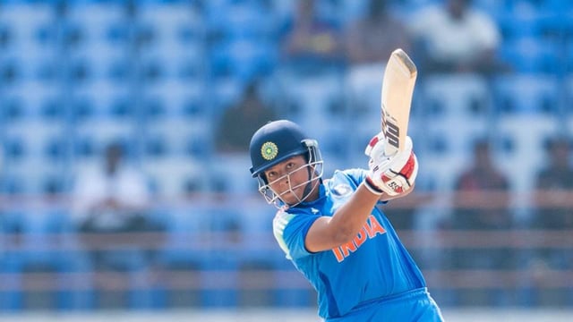 India’s wicketkeeper-batter Richa Ghosh top-scoring with an aggressive 58 off 48 deliveries against Sri Lanka. (hT)