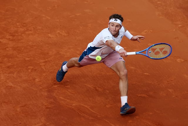 Tennis - Madrid Open - Park Manzanares, Madrid, Spain - May 4, 2025 Norway's Casper Ruud in action during the men's singles final against Britain's Jack Draper REUTERS/Isabel Infantes