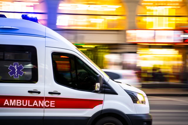 Gironde: un conseiller municipal roué de coups alors qu'il tentait de mettre fin à un rodéo urbain