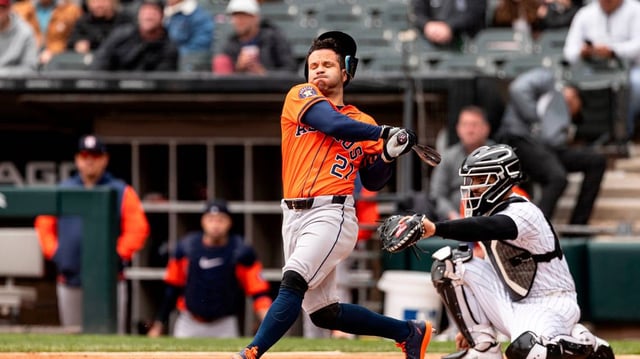 Jose Altuve (27) of the Houston Astros strikes out swinging in the first inning against the Chicago White Sox at Rate Field on Sunday, May 4, 2025, in Chicago. (Griffin Quinn/Getty Images/TNS)