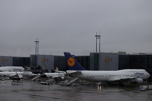 Deutsche Lufthansa AG passenger aircrafts parked at their gates at the Frankfurt Airport, Monday, Nov. 13, 2023, in Frankfurt, Germany.