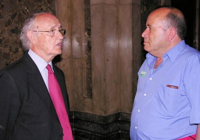 Ahmed Tommouhi, a la derecha, junto al fiscal José María Mena