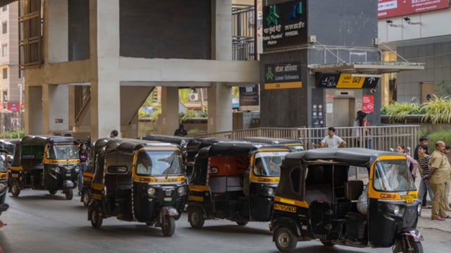 Mumbai traffic started the process of suspending the driving licences of taxi and autorickshaw drivers