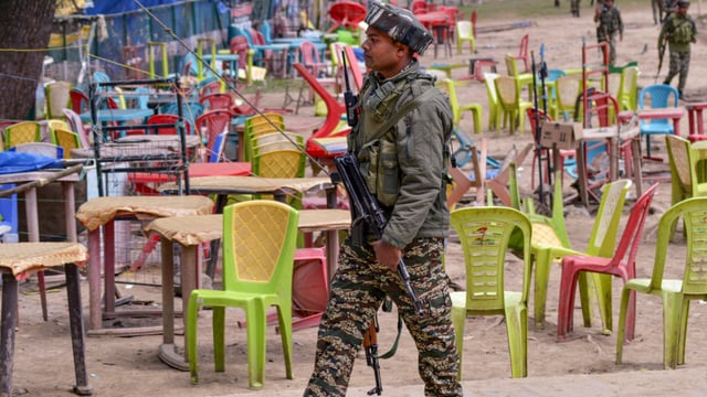An Indian Army personnel at the site of the Pahalgam terror attack, in Anantnag district in Jammu and Kashmir.