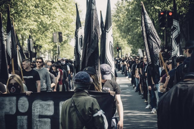 Un rassemblement du «Comité du 9 mai» (C9M) réunissant des militants néofascistes et néonazis, le 11 mai 2024.
