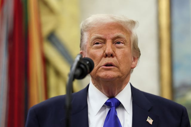U.S. President Donald Trump announces the NFL draft will be held in Washington, at the White House in Washington, D.C., U.S., May 5, 2025. REUTERS/Leah Millis