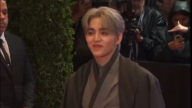 S.Coups Represents BOSS at Met Gala 2025, embracing tailored black style.