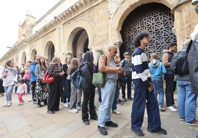 Los visitantes internacionales son una constante en la Mezquita de Córdoba