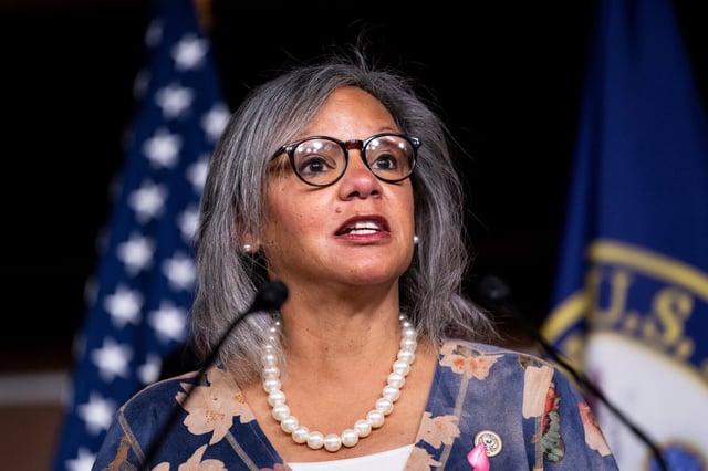 Rep. Robin Kelly, D-Ill., is running for Senate.