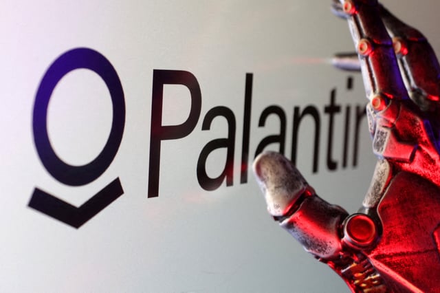 Palantir logo is seen in this illustration taken February 16, 2025. REUTERS/Dado Ruvic/Illustration/File Photo