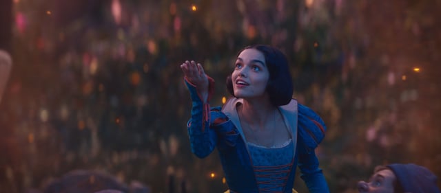 Rachel Zegler as Snow White in DISNEY&#39;s live-action SNOW WHITE.