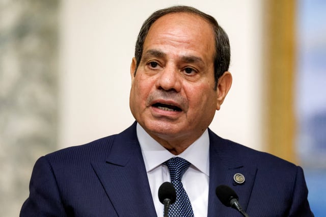 Egyptian President Abdel Fattah al-Sisi attends a press conference on the day of his meeting with French President Emmanuel Macron at the Presidential Palace in Cairo, Egypt, April 7, 2025. Ludovic Marin/Pool via REUTERS/File Photo