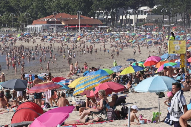 Vista de la playa de Samil, que se queda sin bandera azul en 2025.