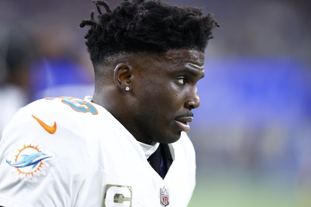 INGLEWOOD, CALIFORNIA - NOVEMBER 11: Tyreek Hill #10 of the Miami Dolphins at SoFi Stadium on November 11, 2024 in Inglewood, California.

Dolphins Tyree Hill announces he is considering surgery for wrist.