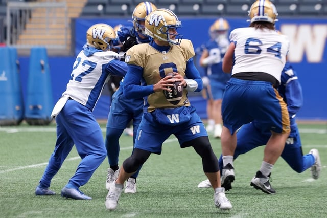 Quarterback Zach Collaros stands in the pocket during Winnipeg Blue Bomber practice on Tuesday.  The Bombers pivot was suspended for ne game for failing to respond to an off season drug test.,
