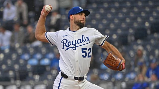Kansas City Royals starting pitcher Michael Wacha (52) throws a pitch in the first inning against the Chicago White Sox on May 7, 2025 at Kauffman Stadium in Kansas City.