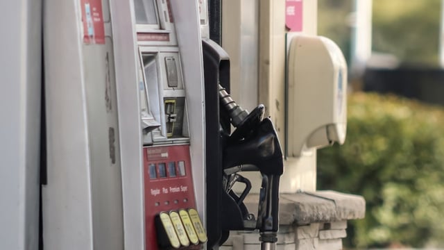 Gasoline prices in California to see major hike in 2026, says new study