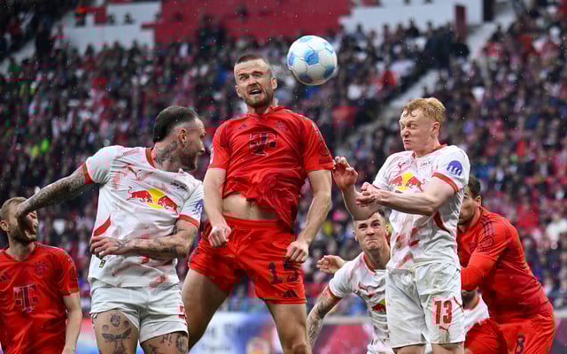Soccer Football - Bundesliga - RB Leipzig v Bayern Munich - Red Bull Arena, Leipzig, Germany - May 3, 2025 Bayern Munich's Eric Dier scores their first goal REUTERS/Annegret Hilse